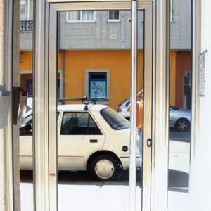 Puertas de aluminio en Valdoviño